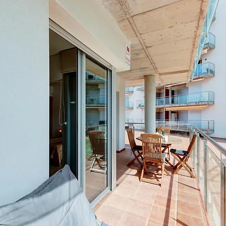 With View Apartment Roses