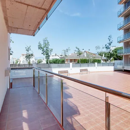 With View Apartment Roses